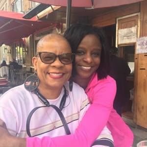 Meet your Posher, Adrienne